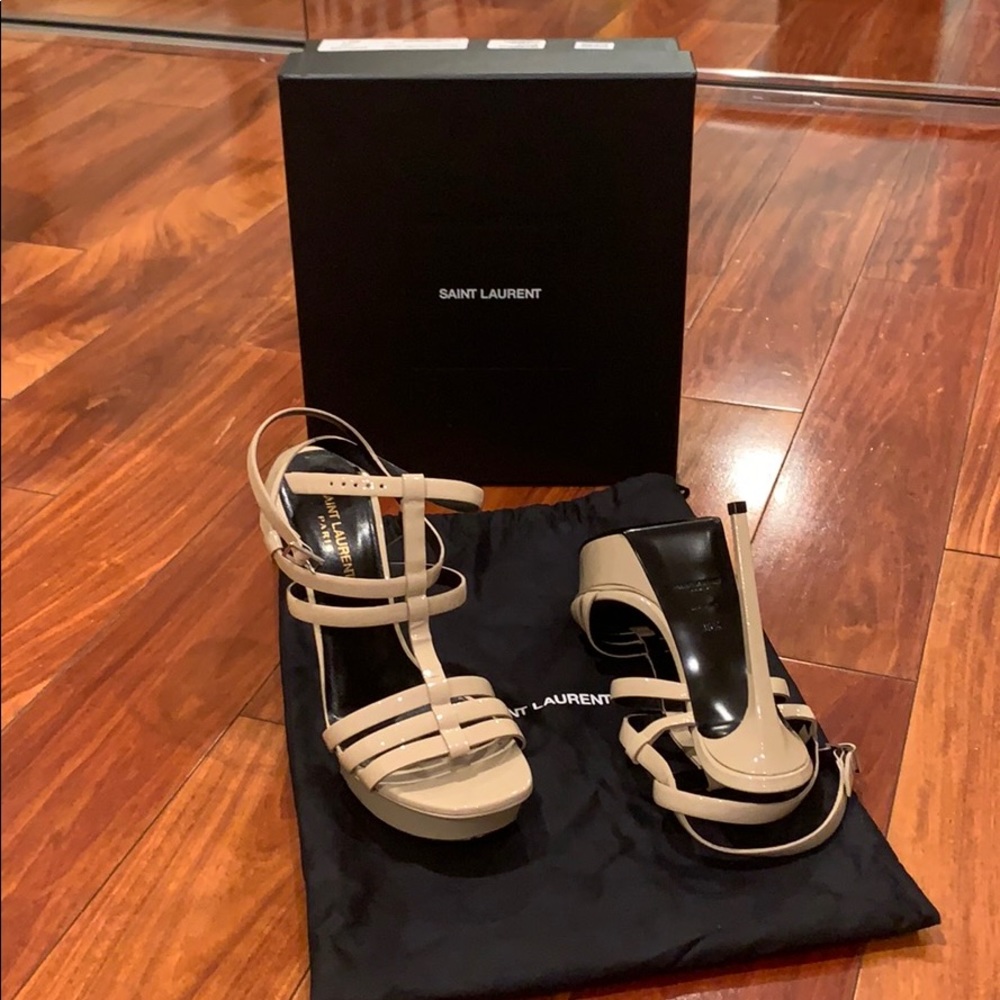 BRAND NEW Saint Laurent Nude Vitelli Vernice Heels
